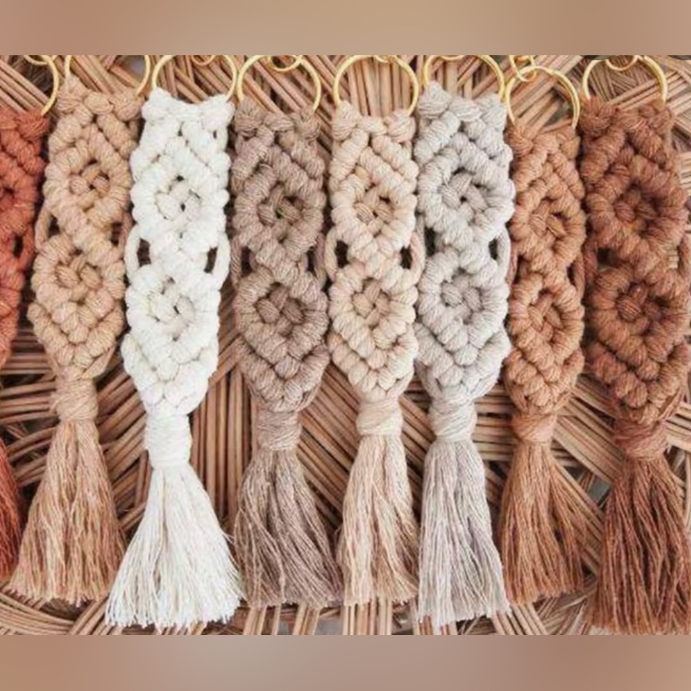 Macramé Keychain - Neutral Tones - NWOT Pick 1 - Picture 1 of 5